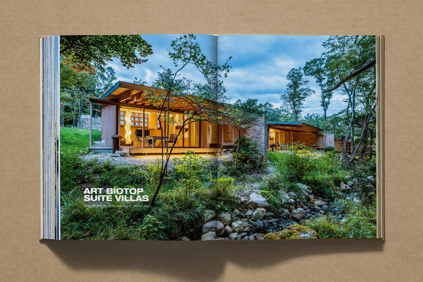 Shigeru Ban Complete Works 1985-Today (Multilingual Edition) | Barsonist