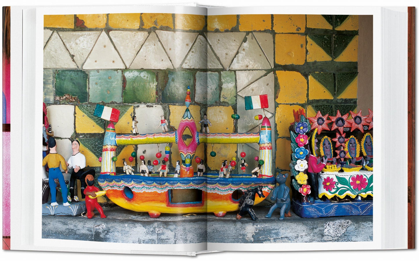 Living in Mexico Architecture & Design Book 45th Edition | Barsonist