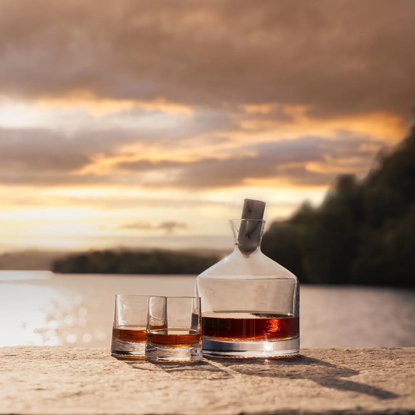 NUDE Alba Whiskey Decanter and Glass Gift Set, Lead-Free Crystal by Joe Doucet | Barsonist