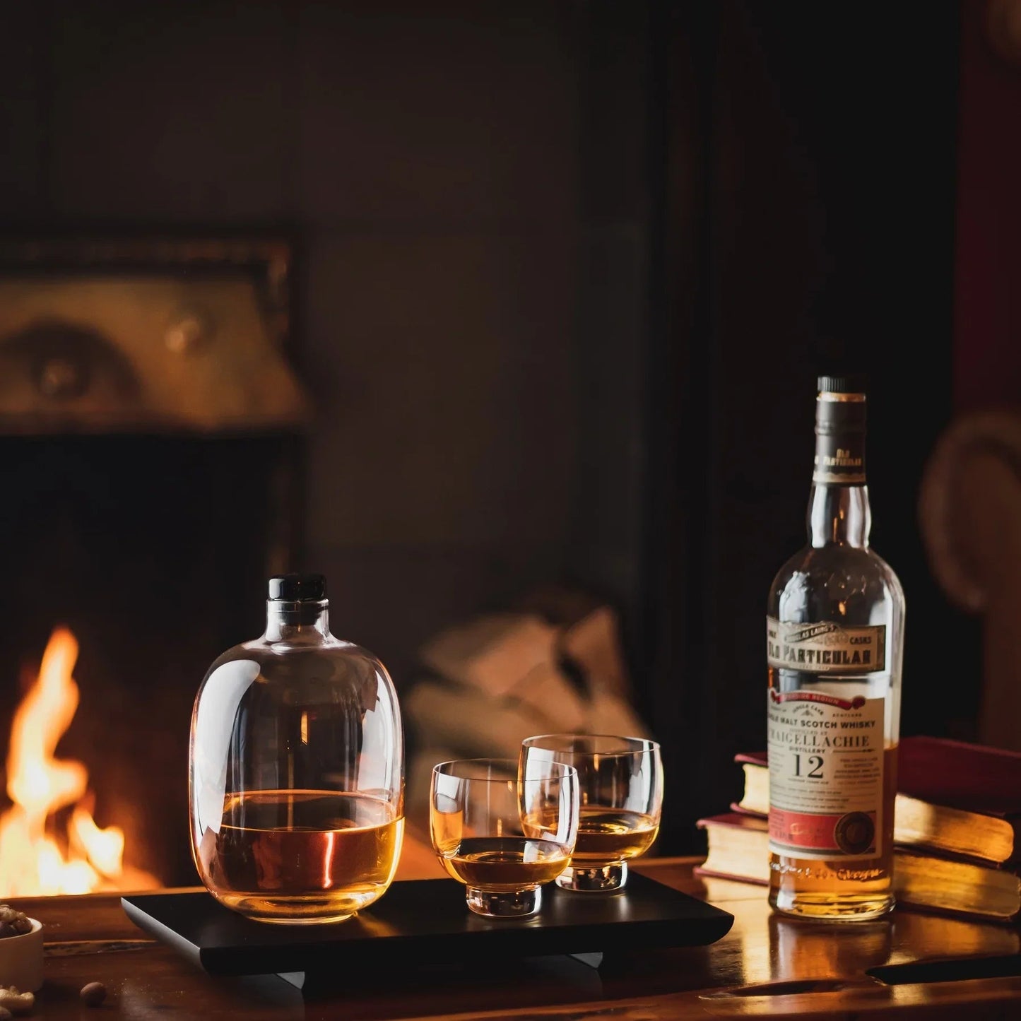 NUDE Malt Whiskey Bottle with Wooden Tray | Barsonist