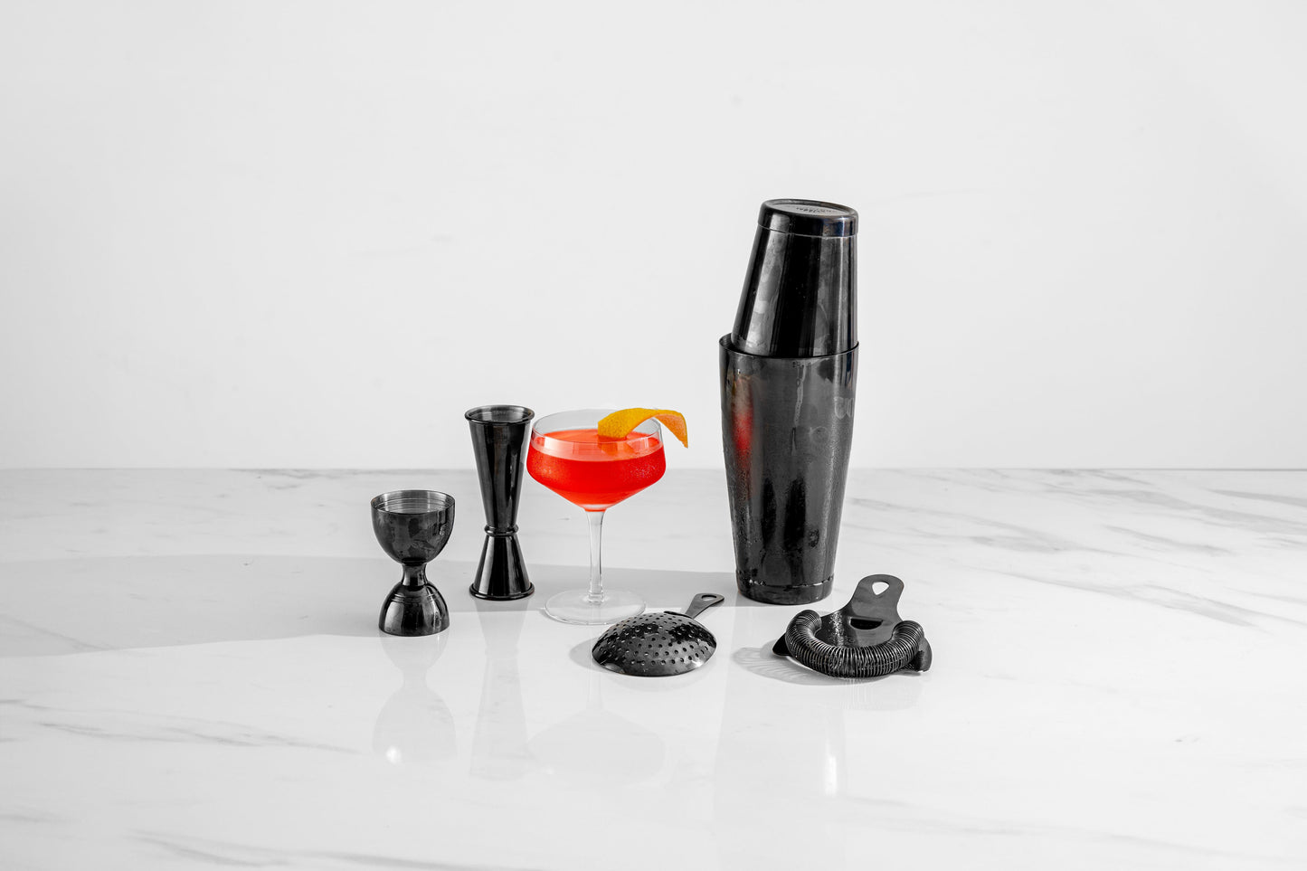 Professional Black Julep Strainer - Stainless Steel Cocktail Strainer for Stirred Drinks with Reinforced Weld Construction