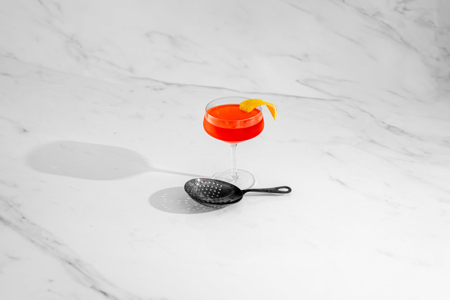 Professional Black Julep Strainer - Stainless Steel Cocktail Strainer for Stirred Drinks with Reinforced Weld Construction