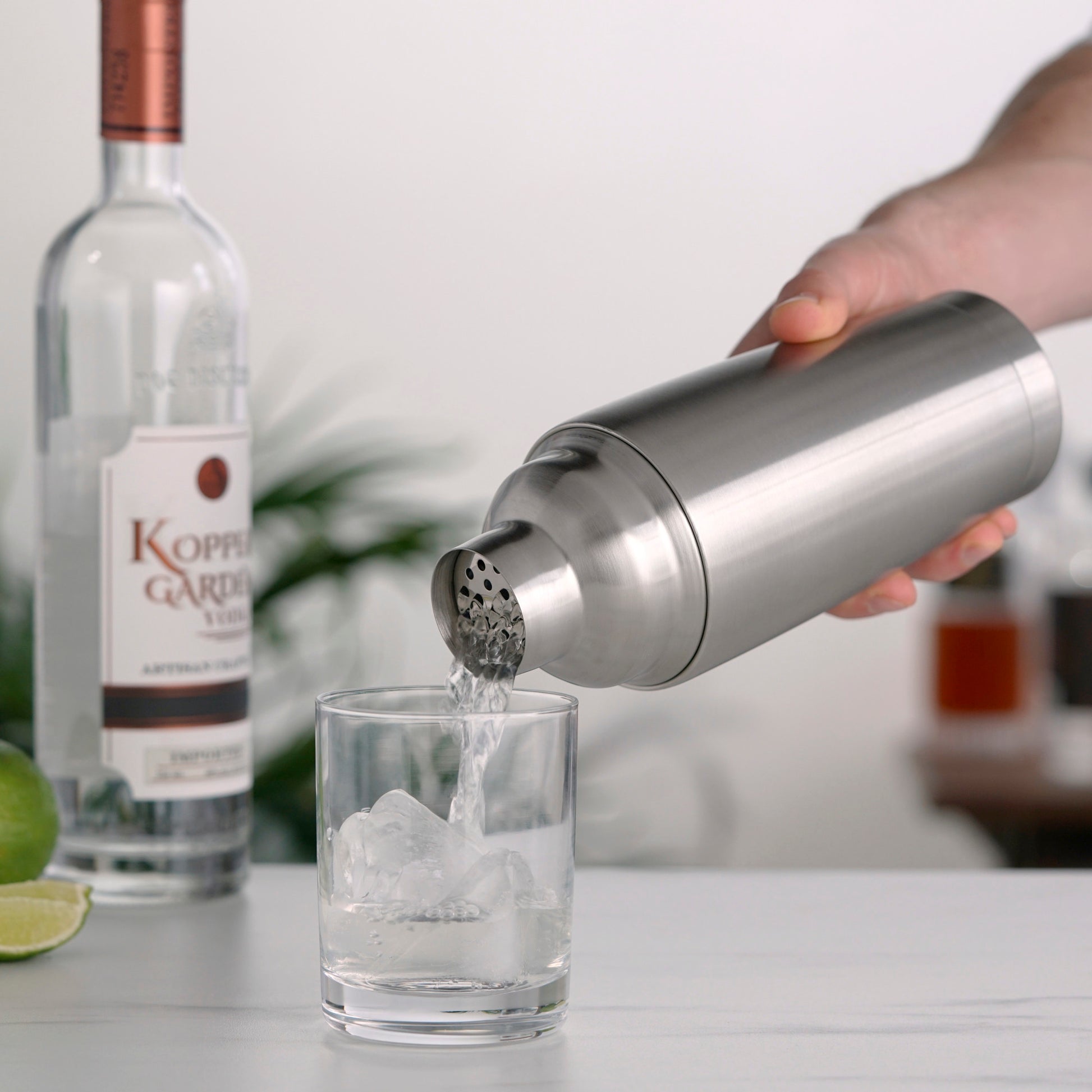 Chiller Vacuum Insulated Shaker by True