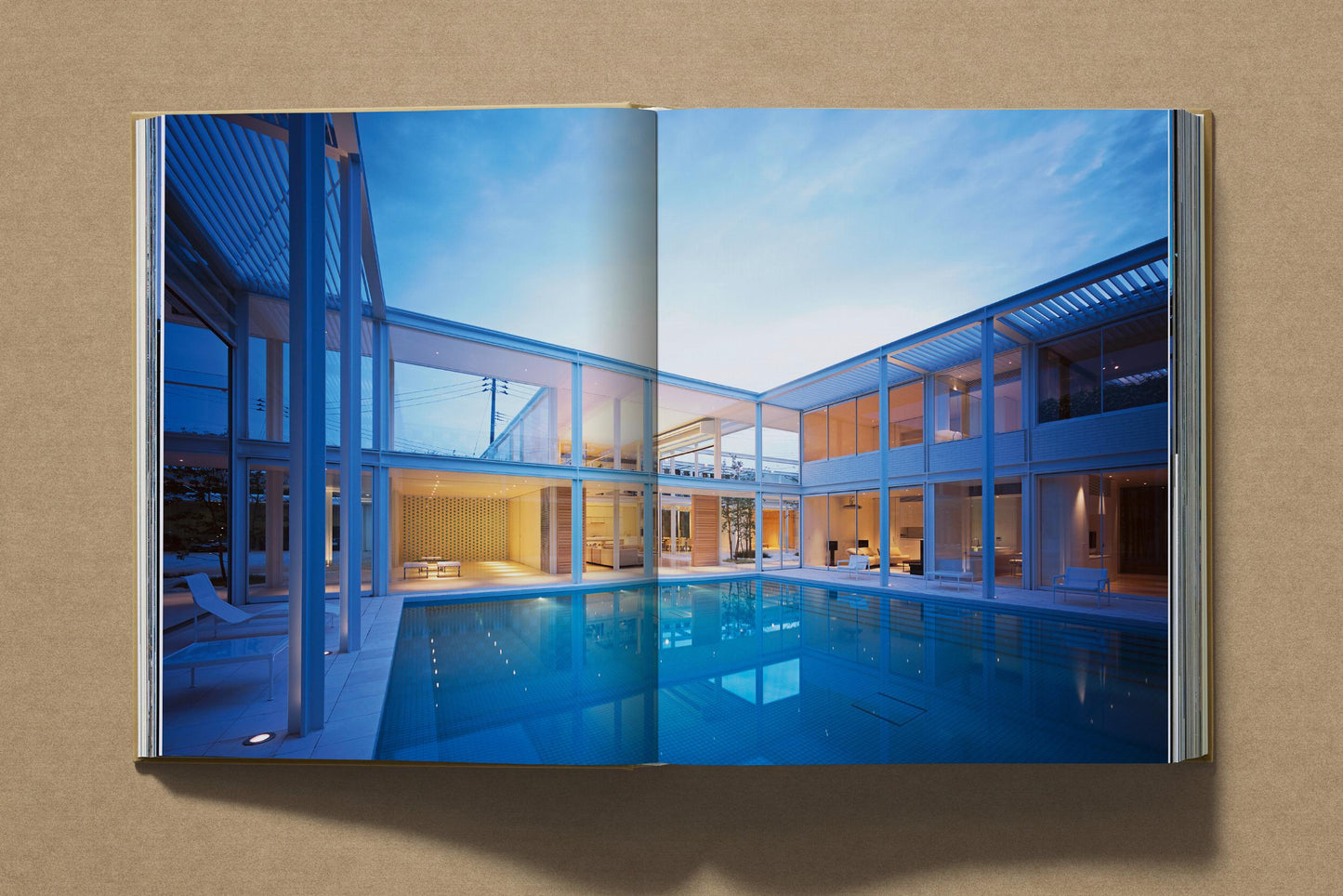 Shigeru Ban Complete Works 1985-Today (Multilingual Edition) | Barsonist
