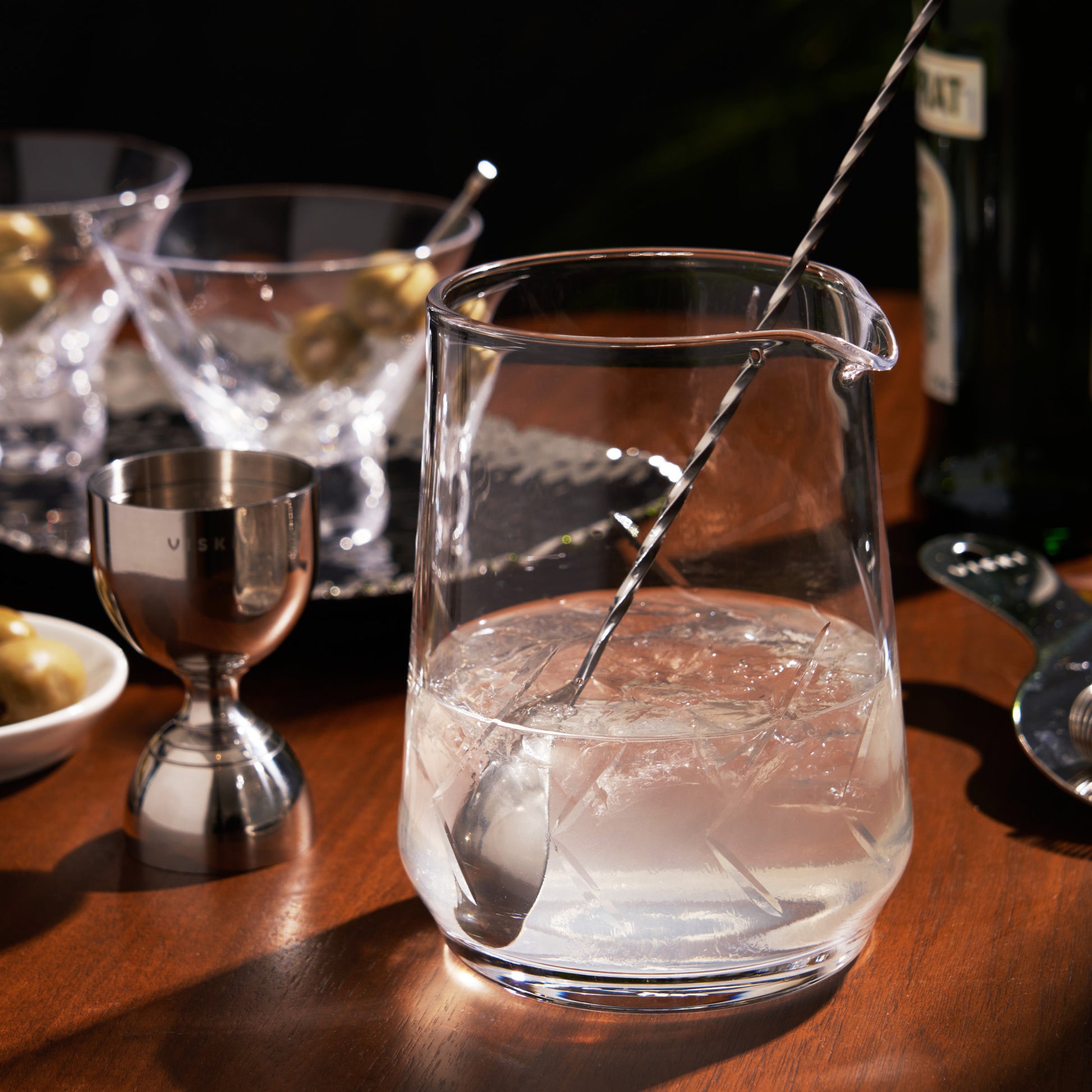 Burke 28 Oz Cocktail Mixing Glass Viski®