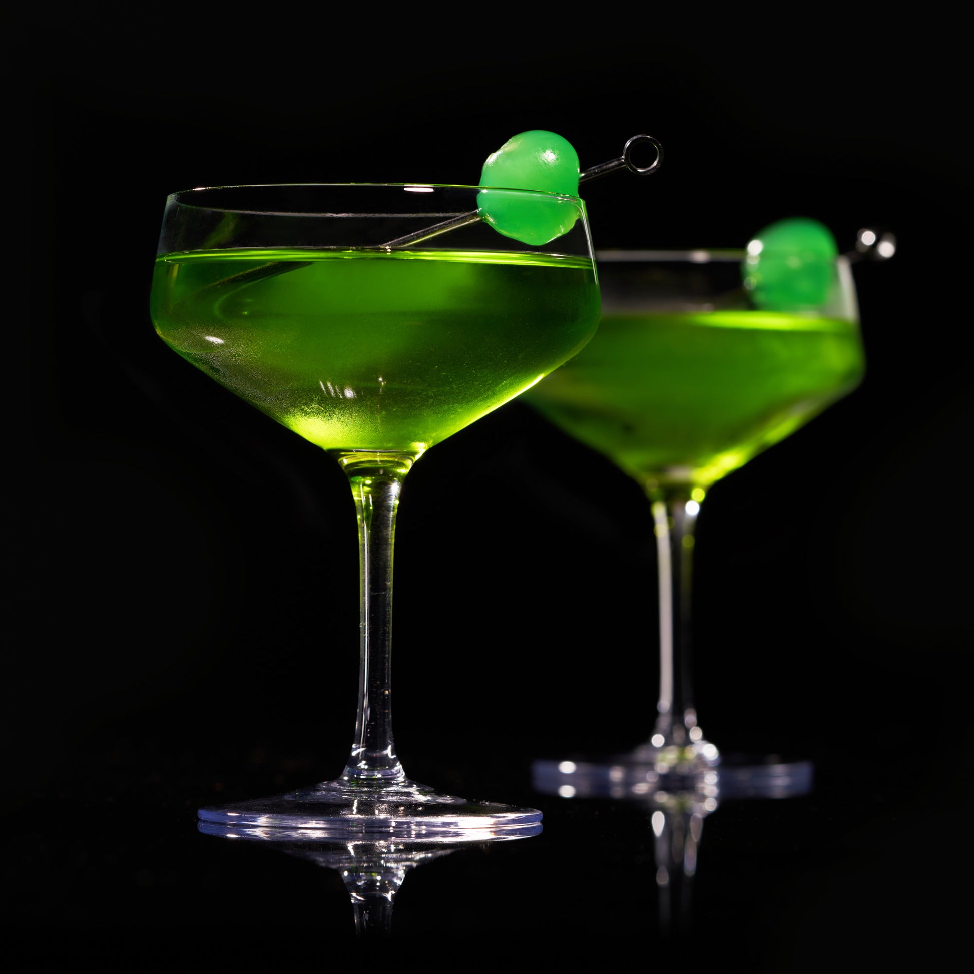 Raye Crystal Angled Coupe Glasses Viski® (Set of 2)